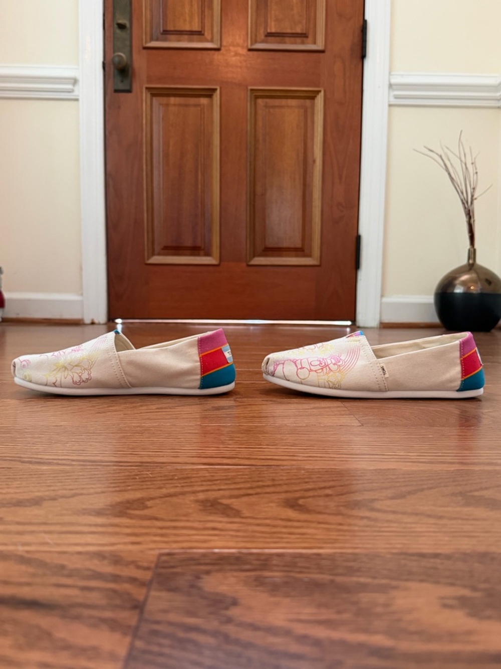 Sesame Street TOMS - 50th Anniversary Edition - Picture 6 of 10